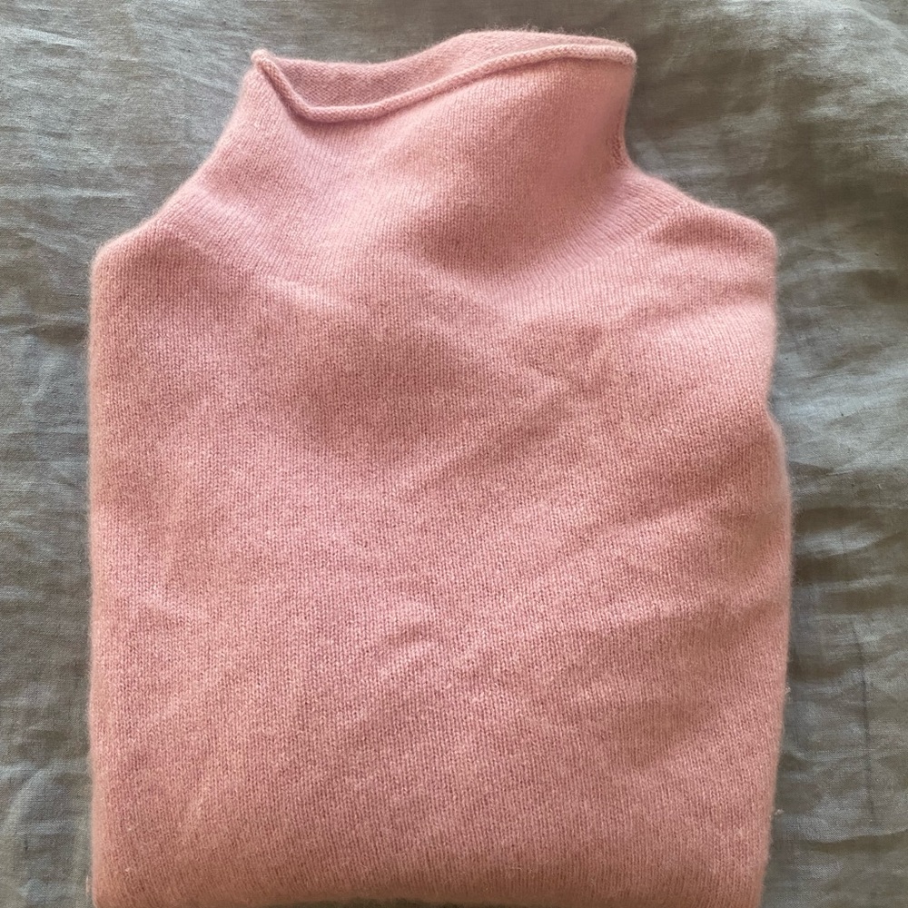 Aritzia Cyprie Oversized Cashmere Sweater